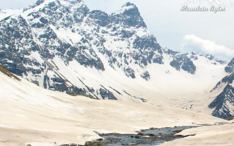 CHANDERNAHAN PEAK SNOW TREK